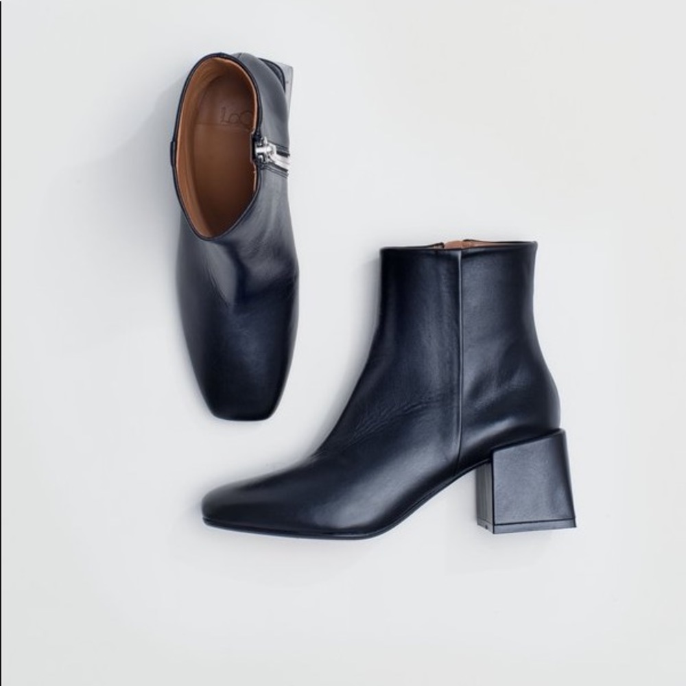 LOQ Lazaro Block Heel Boot In Black - Size 38